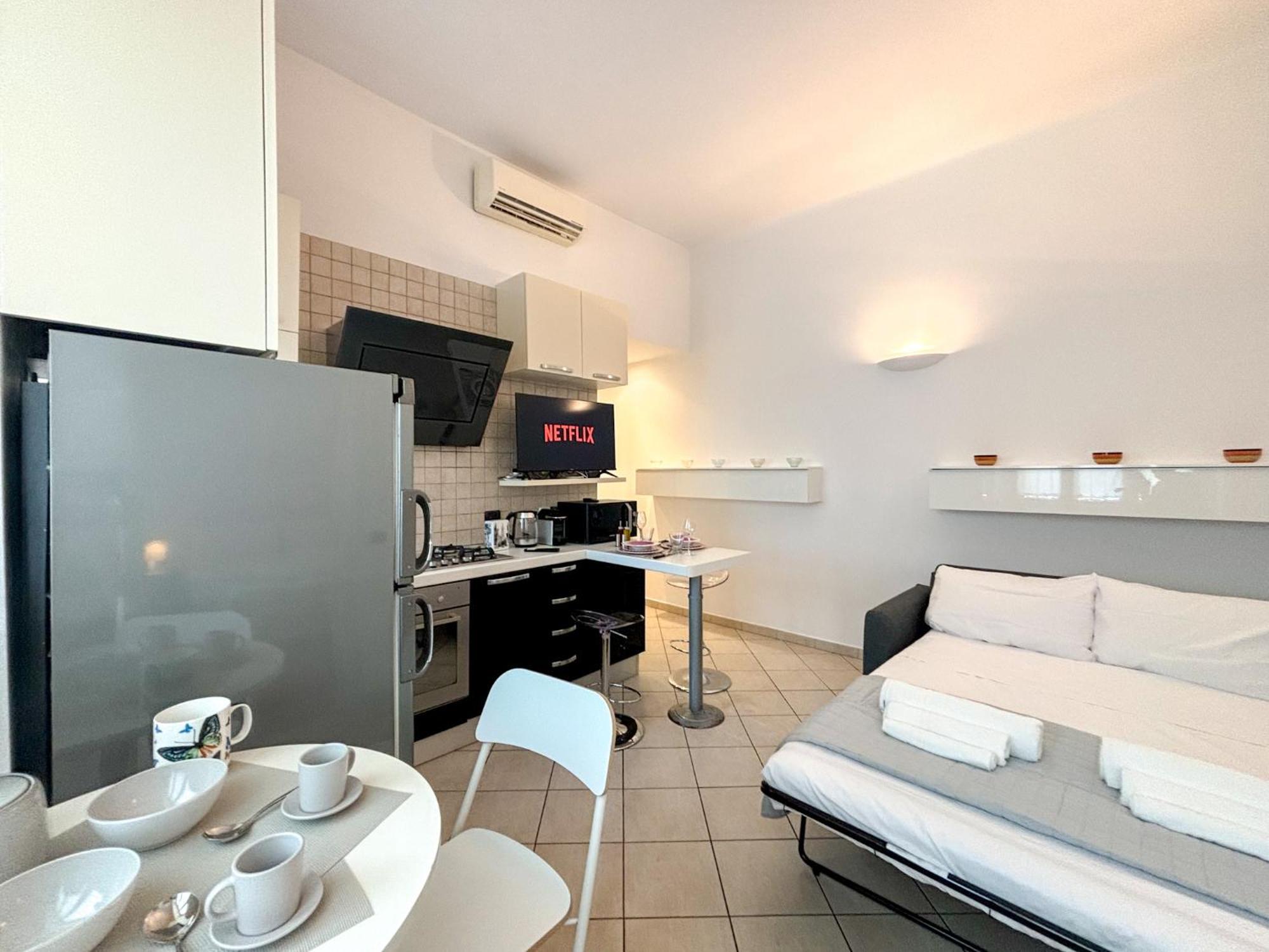 Apartment Nel Cuore Di Via Tortona Milan