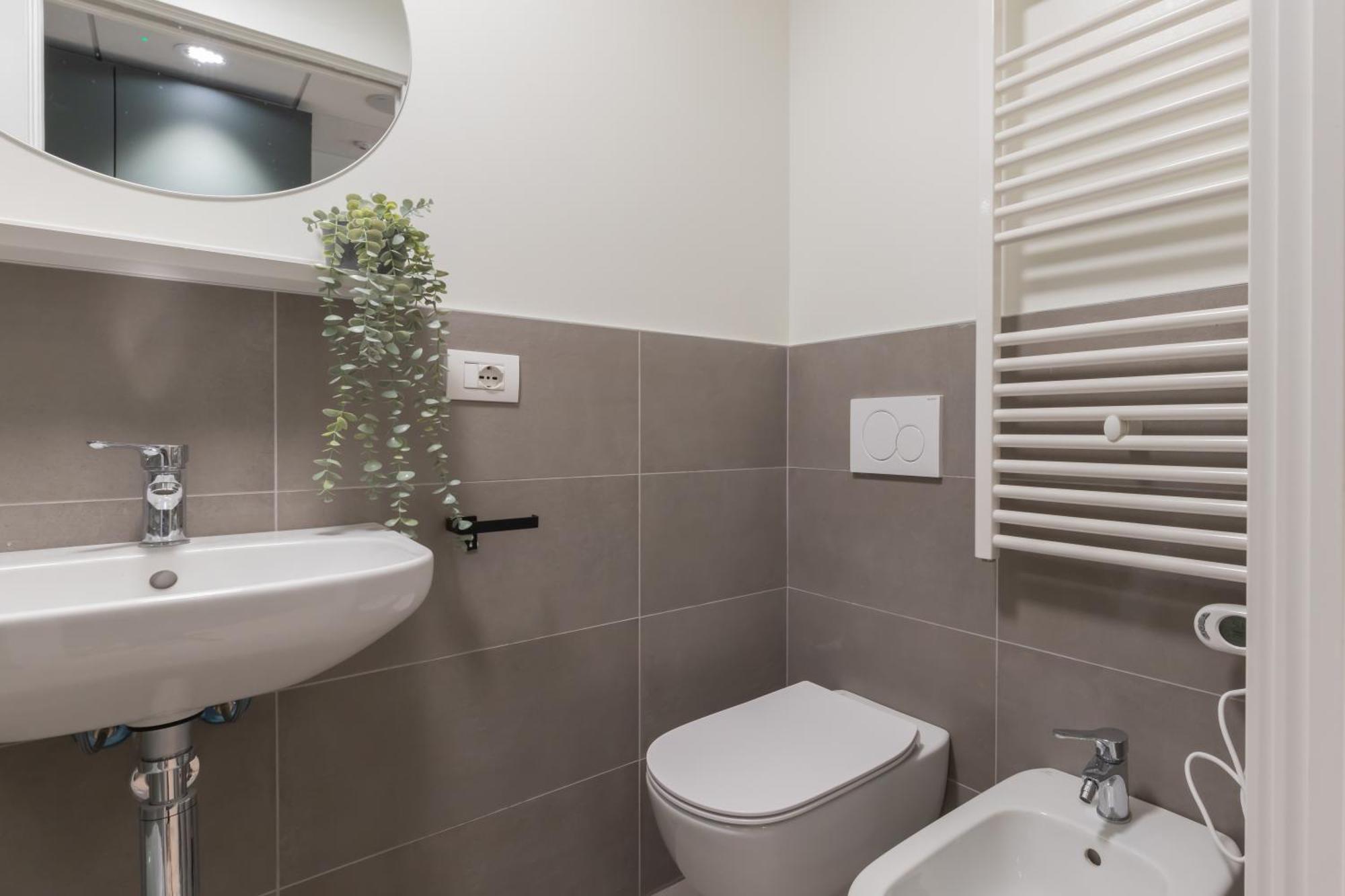 Well-located Campus Near Park Apartment Milan
