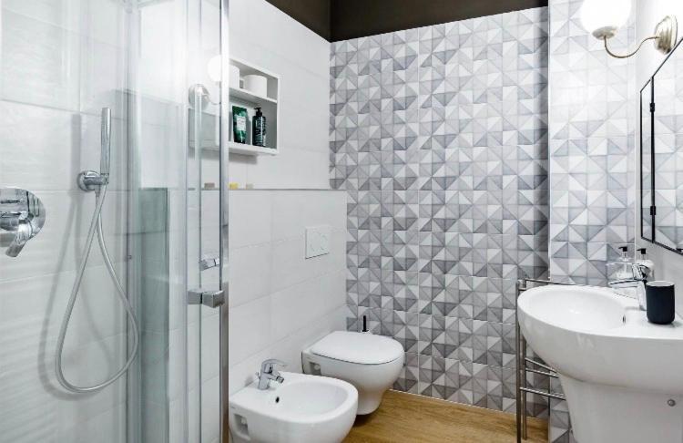 Hacca Collection-plush Urban Sanctuary In The Center *