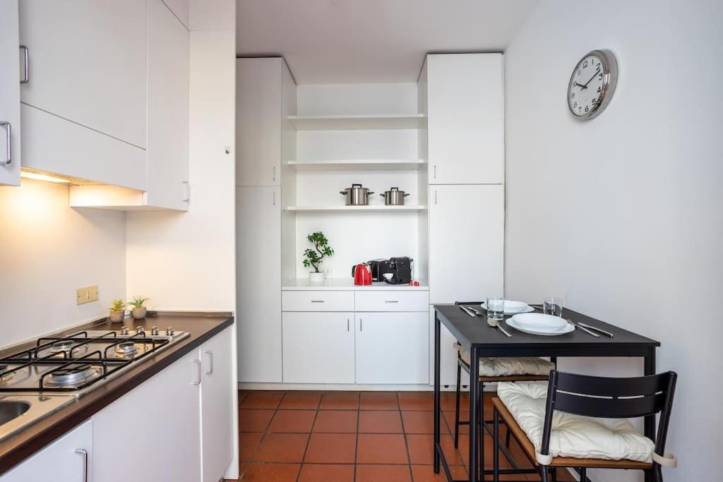 Apartment Solferino 29 - Brera Duomo With Private Garden