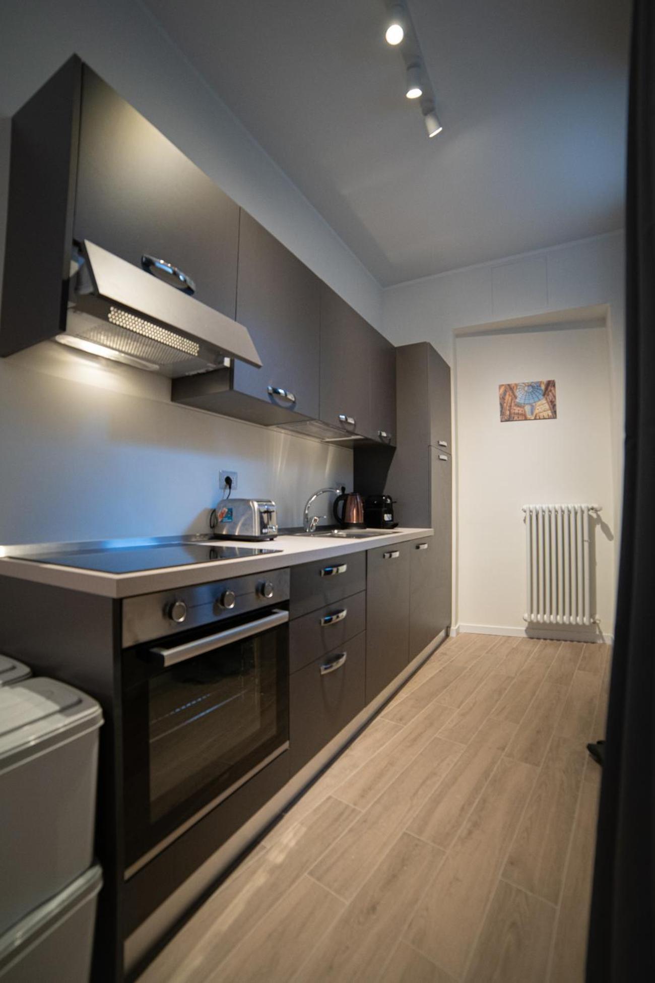 Rifugio Milanese Con Parcheggio Privato, Ambiente Tranquillo E Convenienza Apartment
