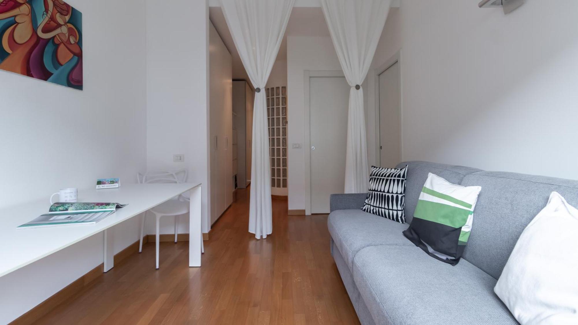 Italianway - Savona 123 Milan