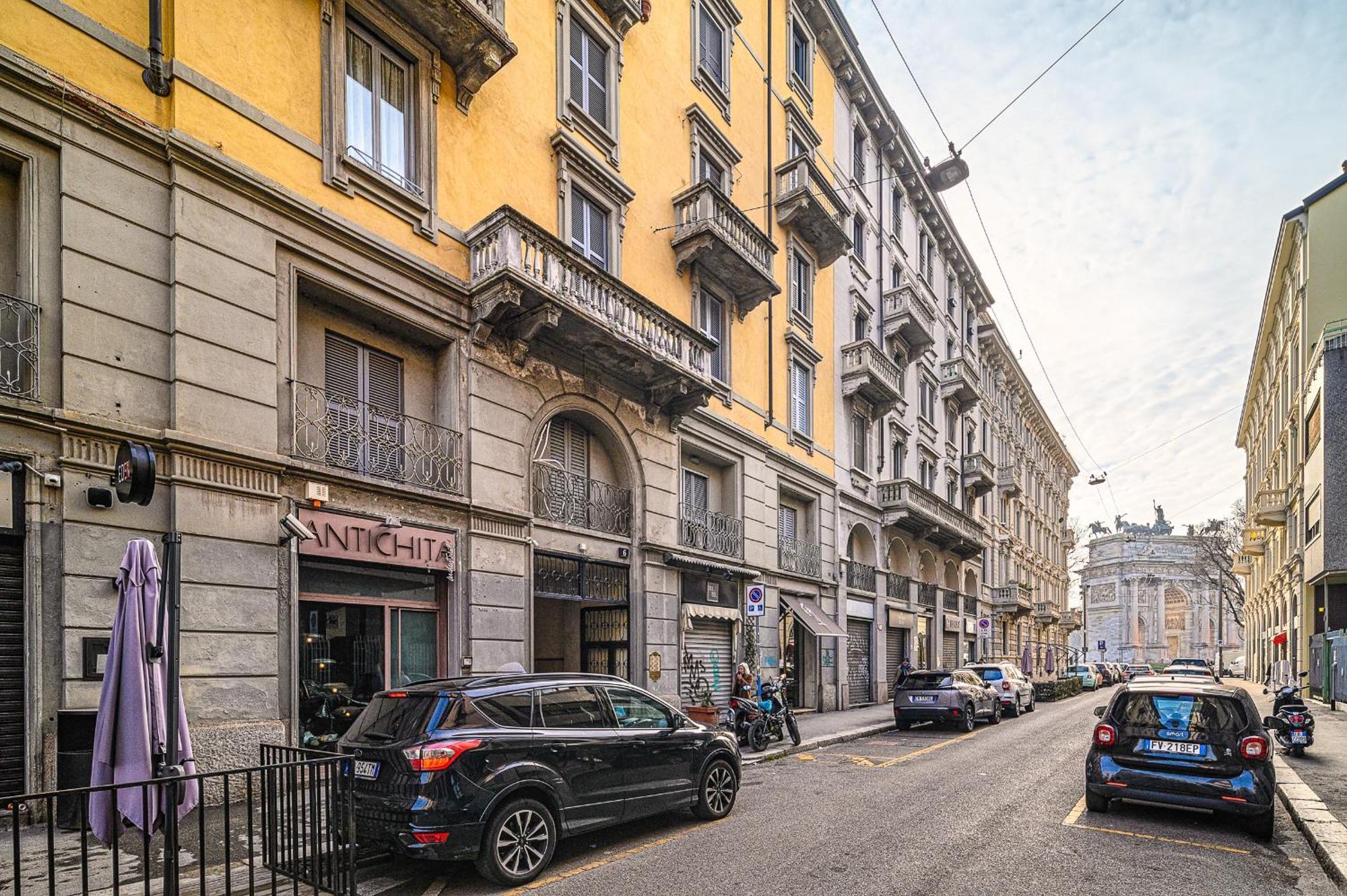 Arco Della Pace - Stylish In The Heart Of * Milão