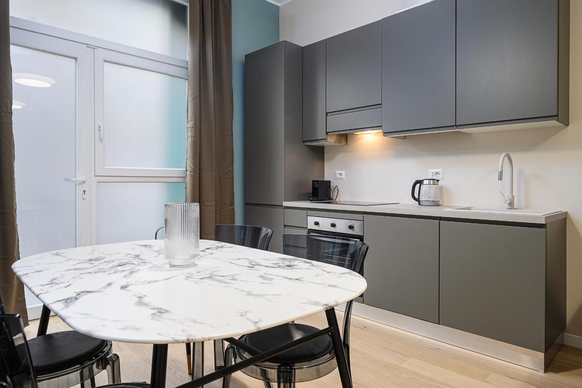 Apartment In Porta Garibaldi & Chinatown - Center Well Connected Milan