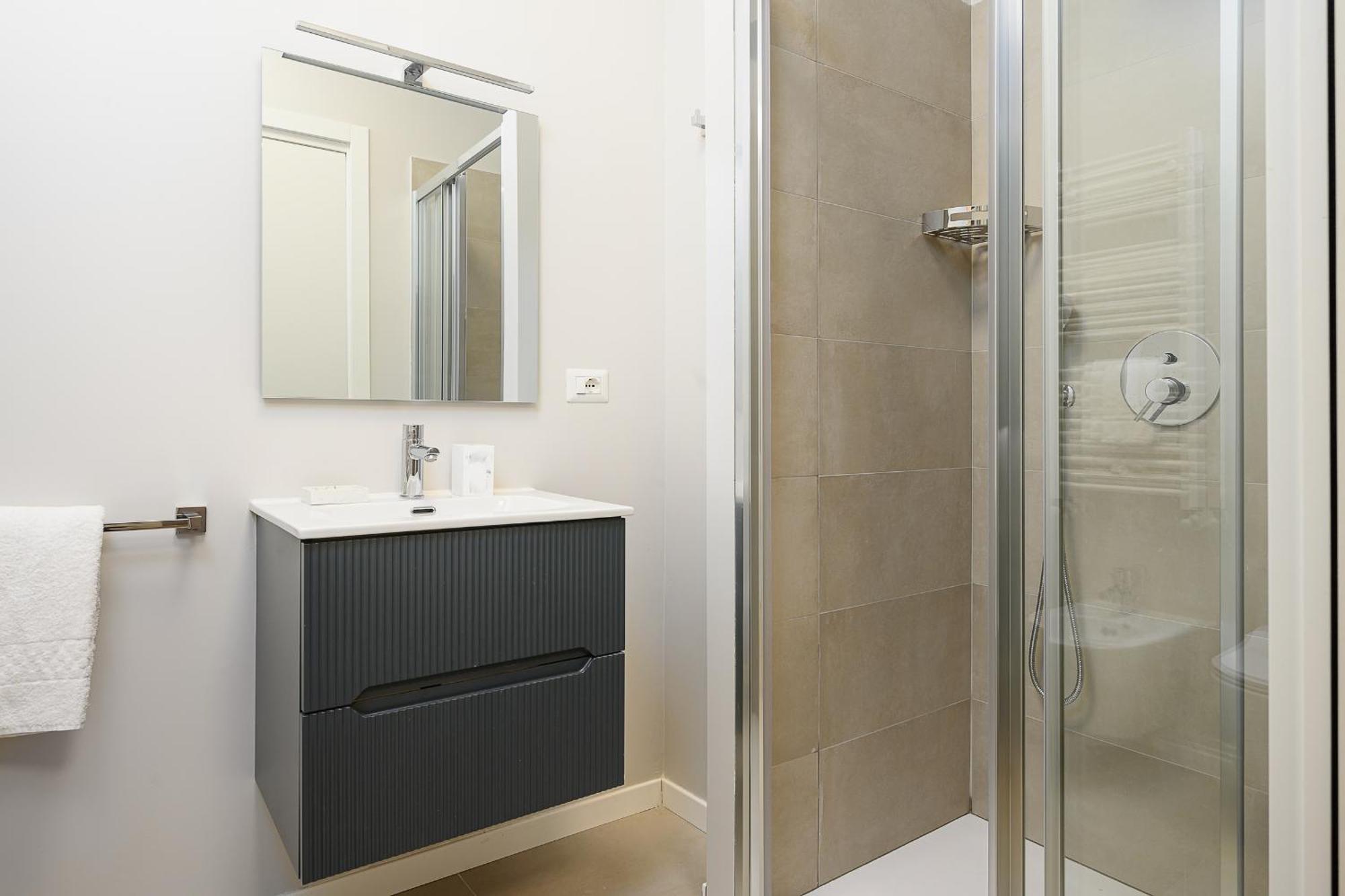 Apartment In Porta Garibaldi & Chinatown - Center Well Connected Milan