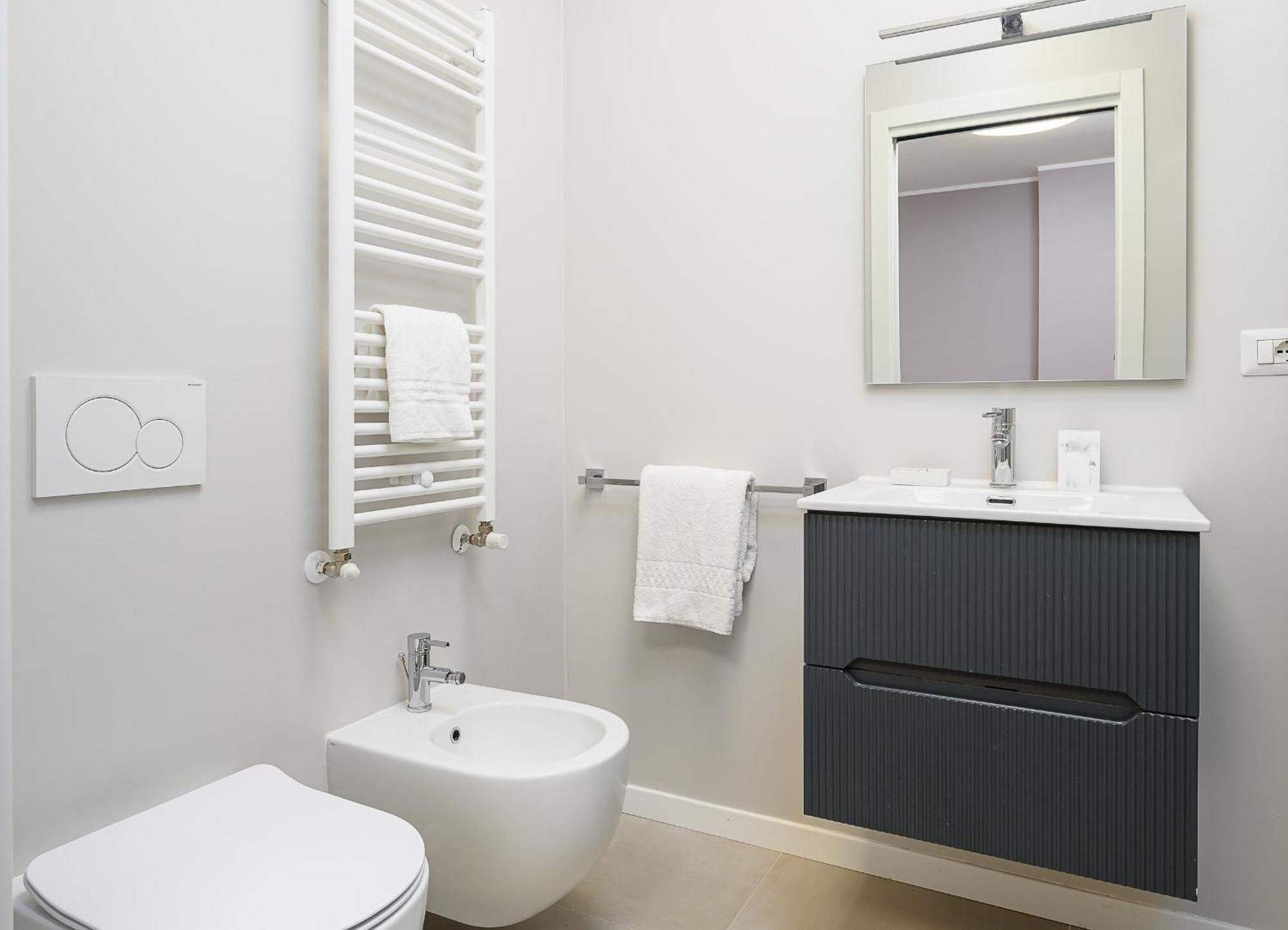In Porta Garibaldi & Chinatown - Center Well Connected Apartment Milan