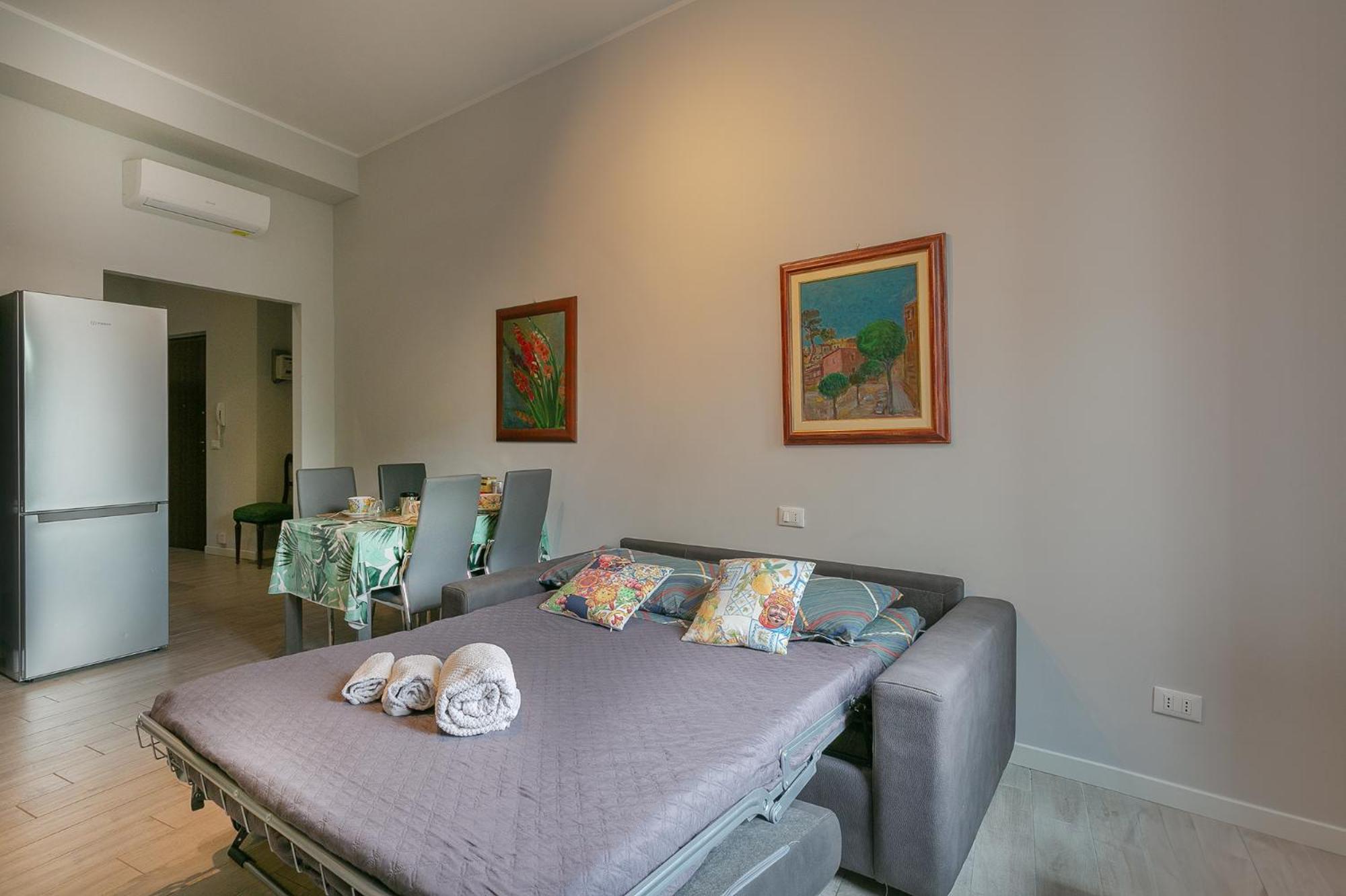 Stazione Ampio E Moderno Bilocale Apartment
