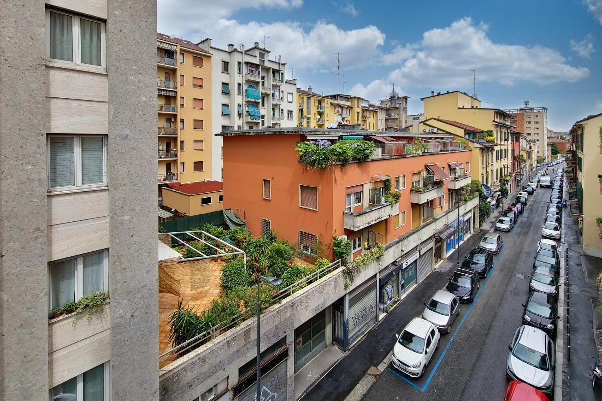 Stazione Ampio E Moderno Bilocale *