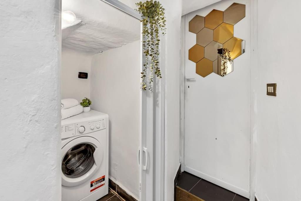 Cozy Central Duomo Flat Apartment Milan