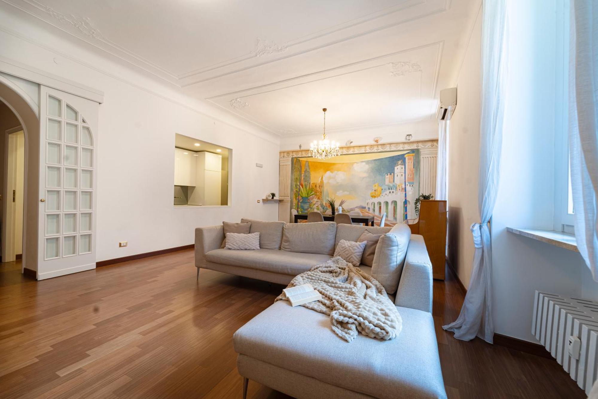 Luxury In Central Station - Pergolesi 24