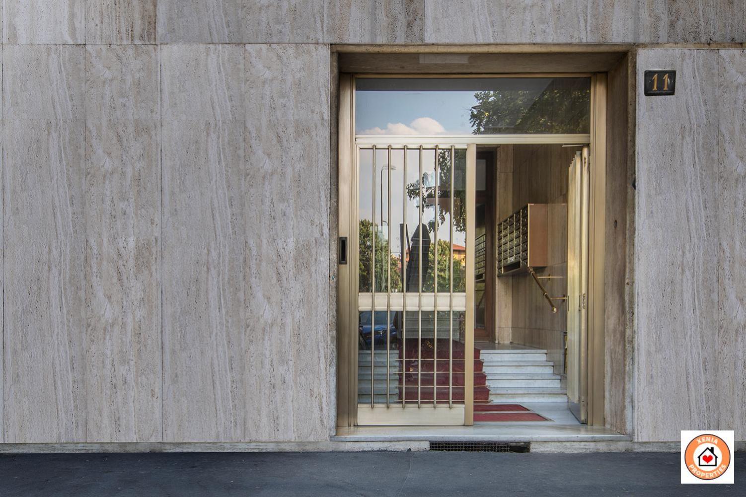 Fiore Milanese - San Siro, Fiera & Life - Rinnovamento Facciata Palazzo In Corso * Milão