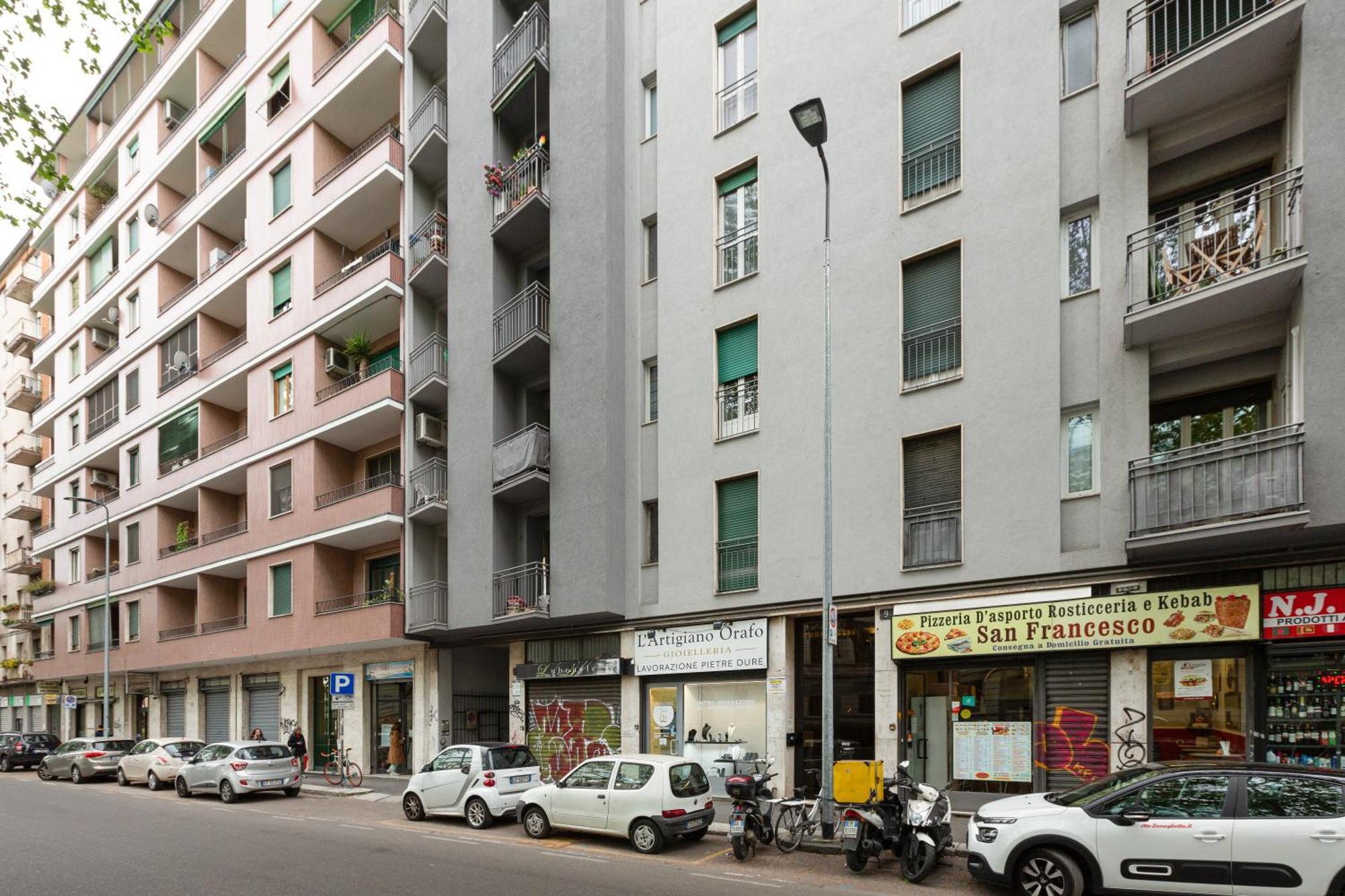 Viale Umbria Bright Apartment Milan