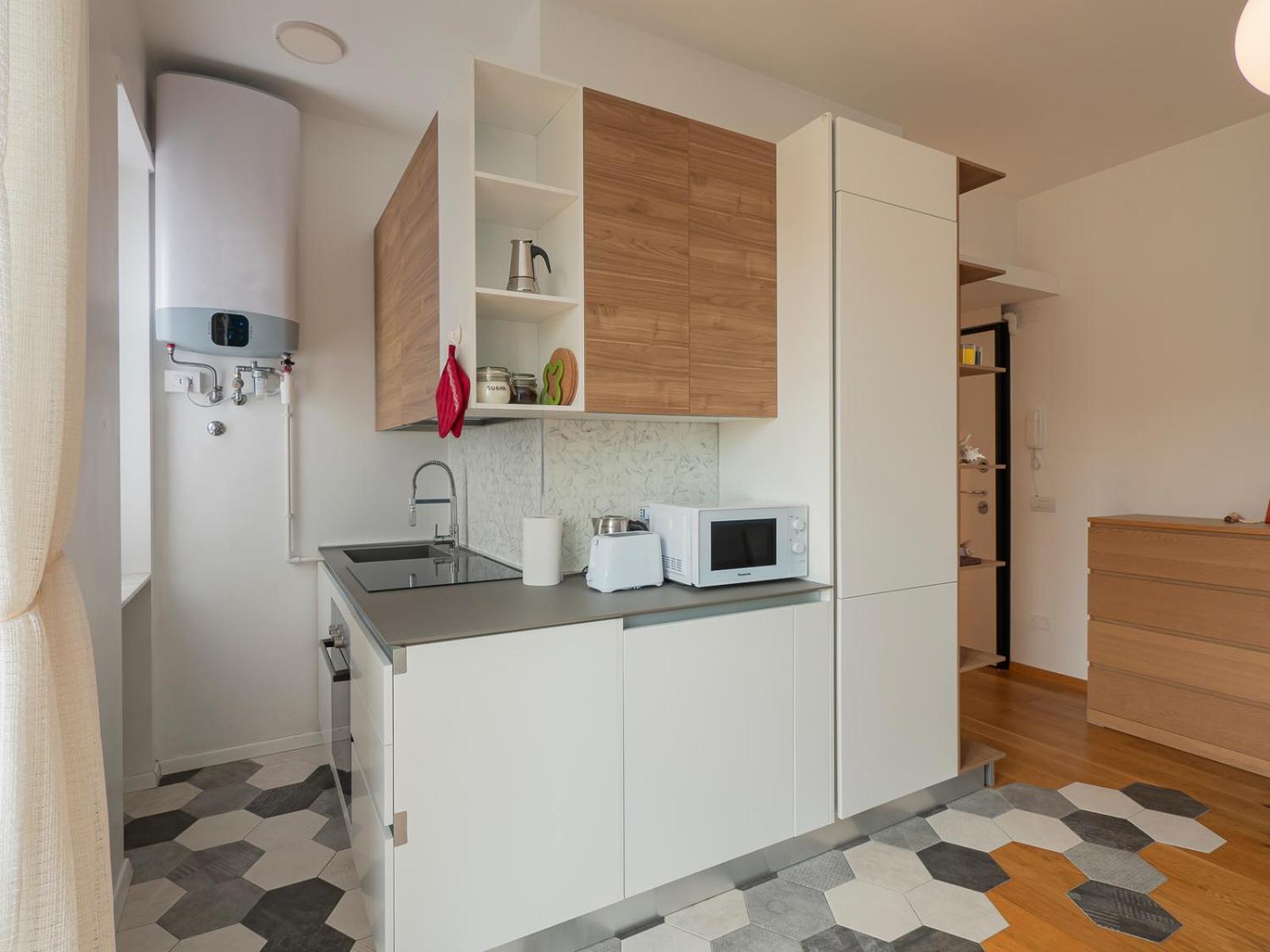 Apartment Xenia - Colorful In Citta Studi Area