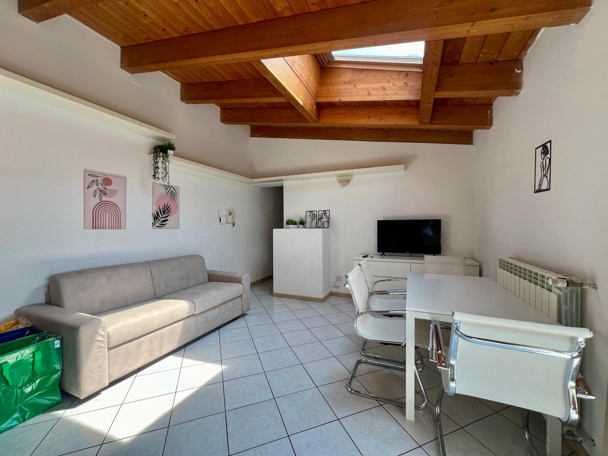 Big Mansarda Goldoni - Duomo M4 Lin Airport Apartment *