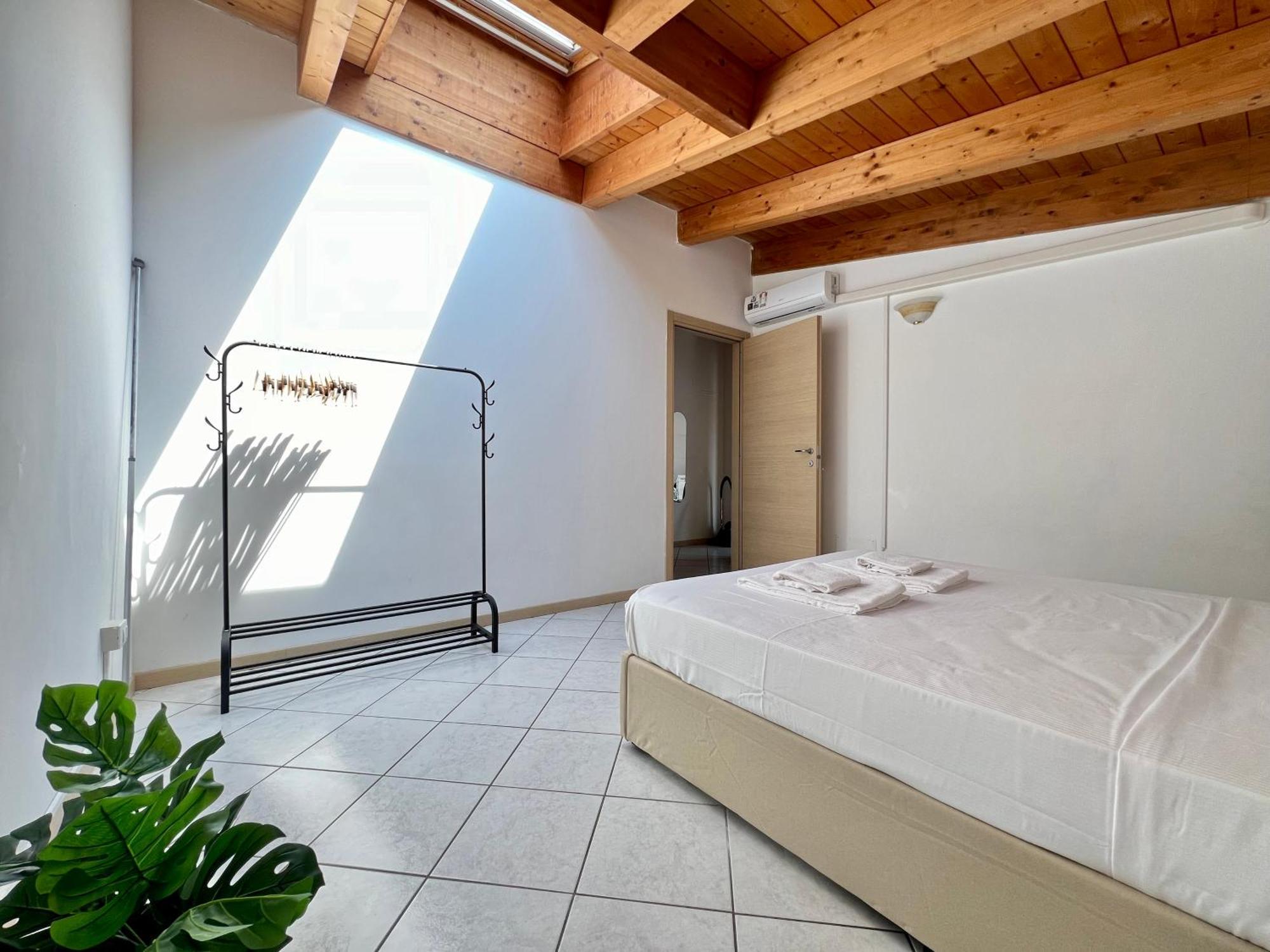 Apartment Big Mansarda Goldoni - Duomo M4 Lin Airport *