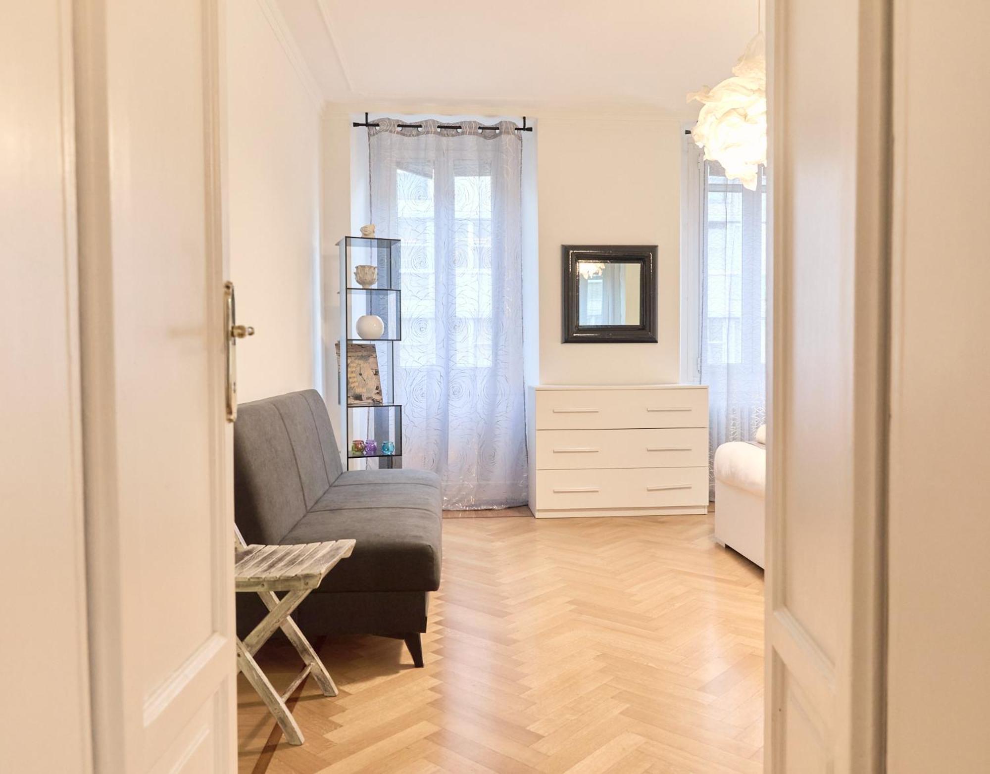 Apartment Casa Vercelli Milan
