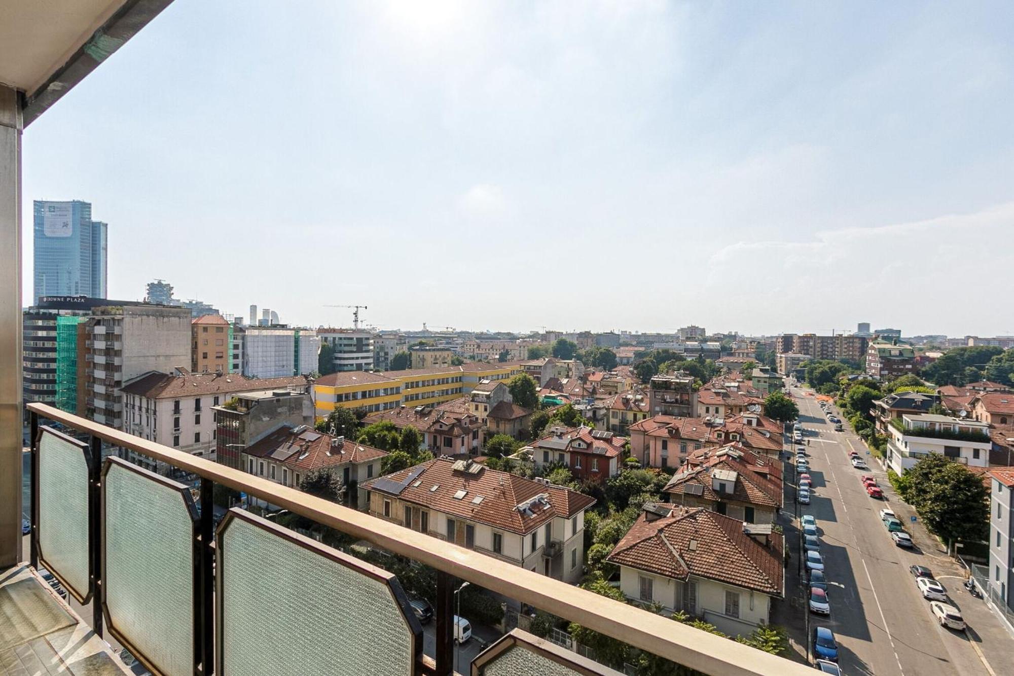 Melchiorre Gioia Vista Alpi With Terrace By Halldis Appartamento *
