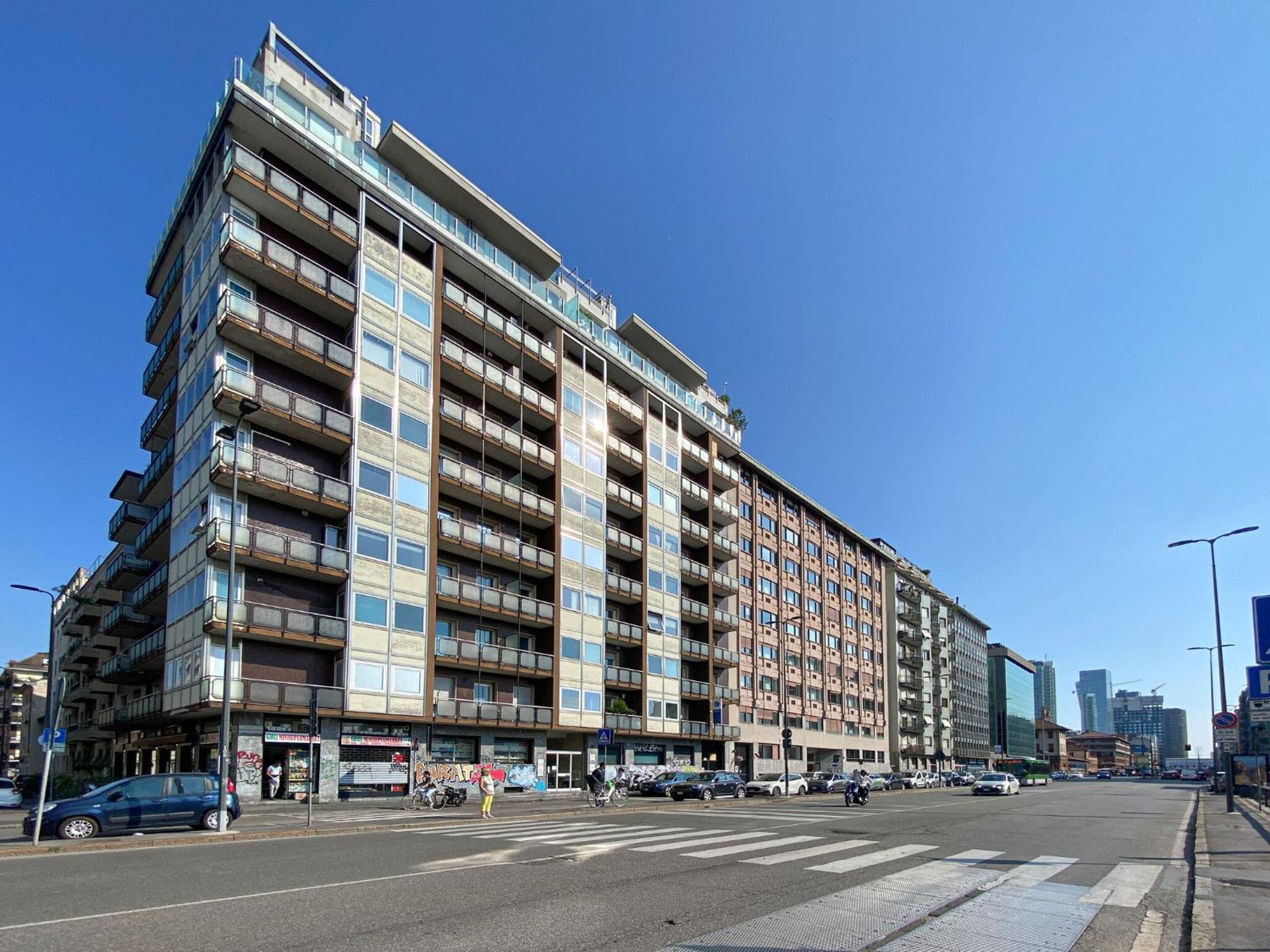Melchiorre Gioia Vista Alpi With Terrace By Halldis Appartamento Milano