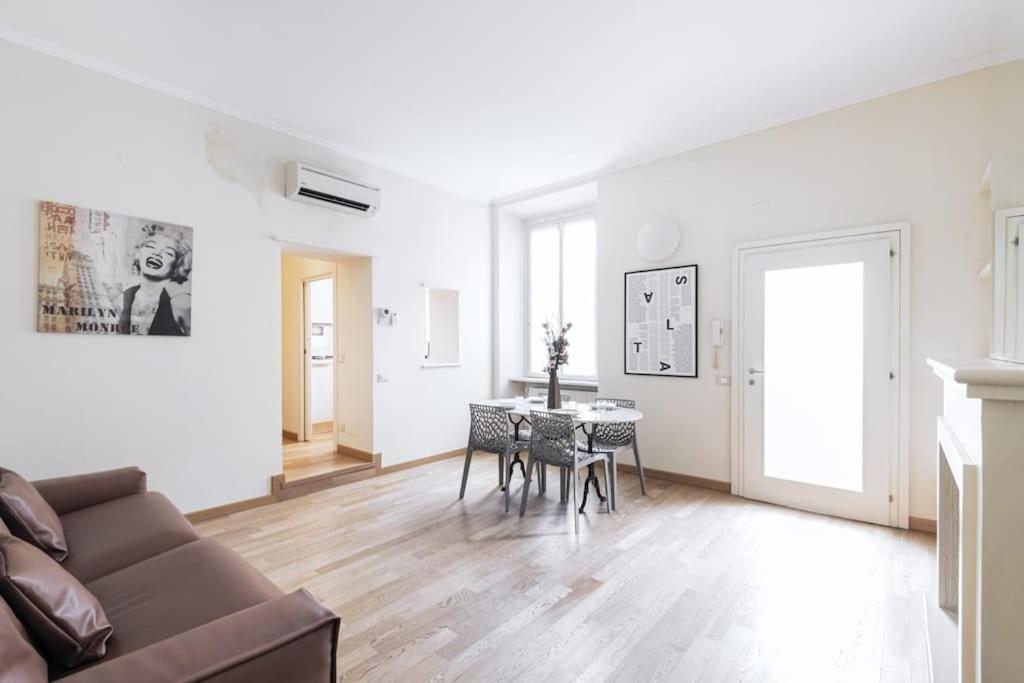 Easylife - Cozy Flat In Porta Venezia Apartment