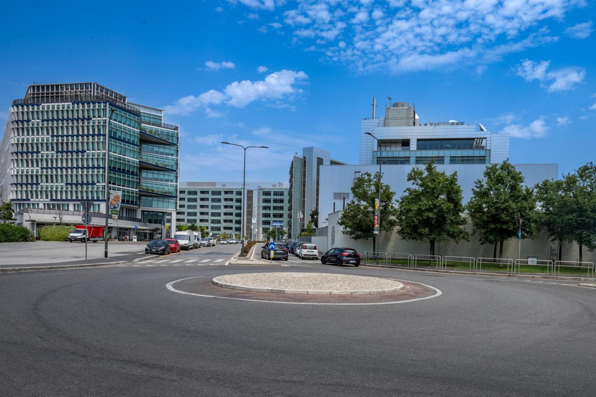 Cozy Rogoredo Next To The Metro And Train Station Apartment Milan
