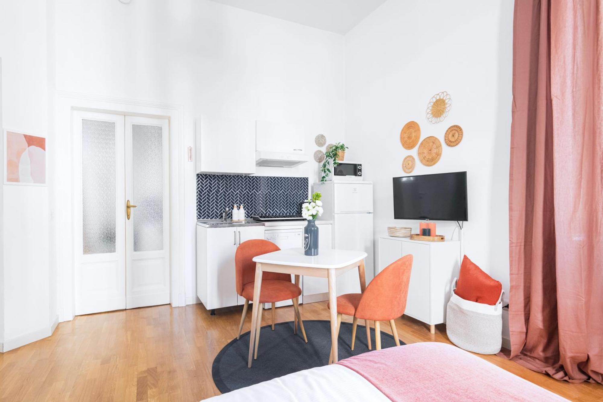 Easylife - Accogliente Monolocale Zona Washington * Milão