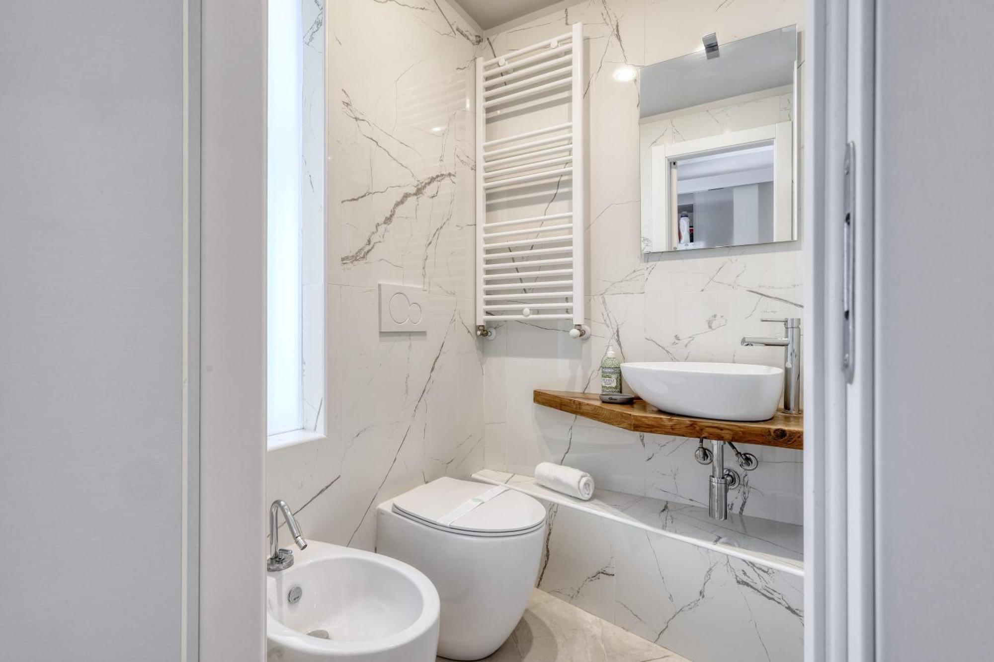 Joivy Modern Centre Flat Apartment Milan