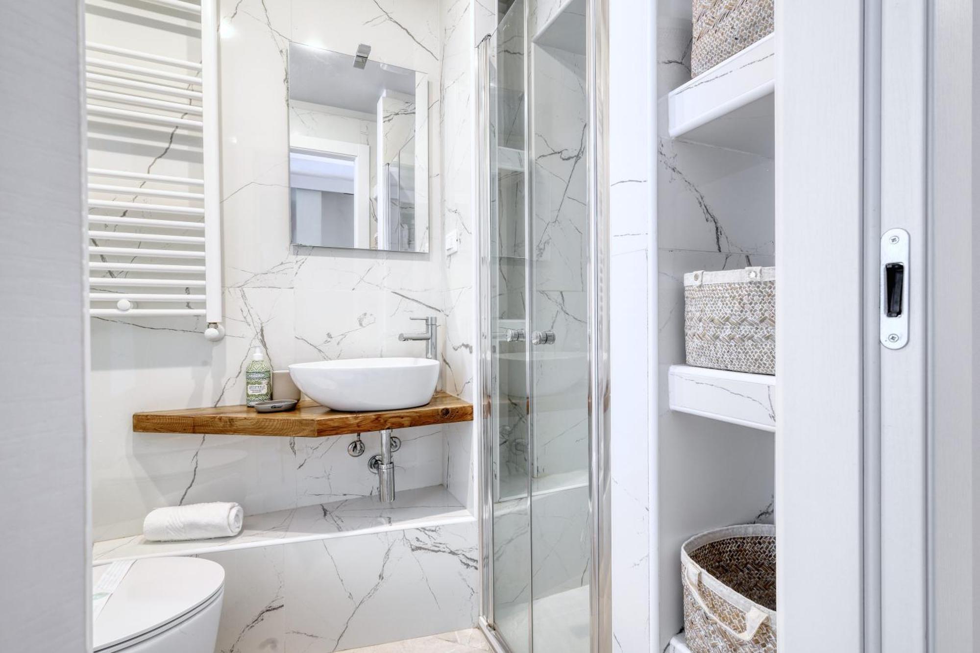 Apartment Joivy Modern Centre Flat Milan