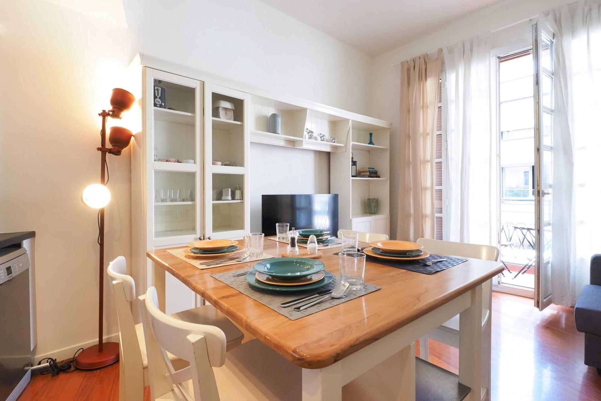Apartment Cozy One Bedroom Close To Porta Venezia *