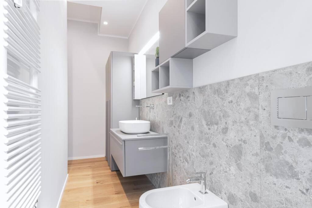 Apartment Easylife - Beautiful Flat With Balcony Pta Venezia Milan