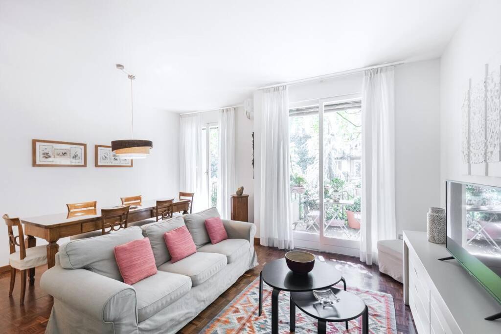 Easylife - Elegance A Few Steps From Citylife Next To M2 Pagano Apartamento *