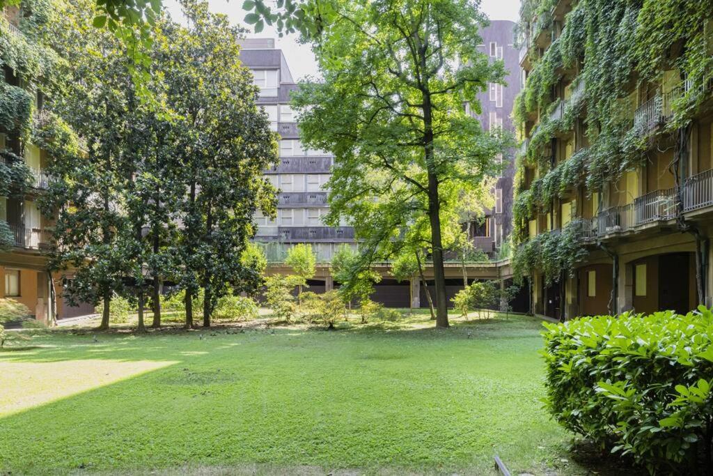 Easylife - Elegance A Few Steps From Citylife Next To M2 Pagano Apartamento Milão