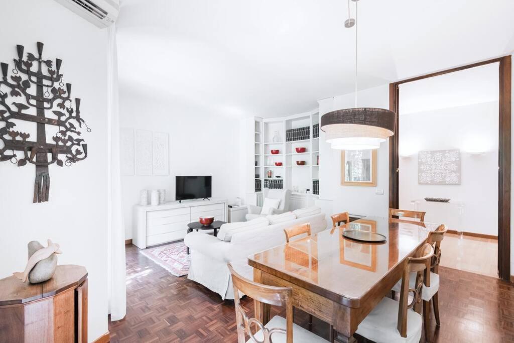 Apartamento Easylife - Elegance A Few Steps From Citylife Next To M2 Pagano