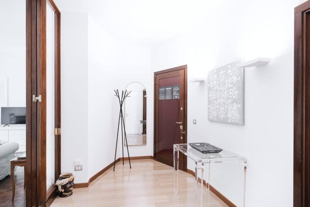 Easylife - Elegance A Few Steps From Citylife Next To M2 Pagano Apartamento