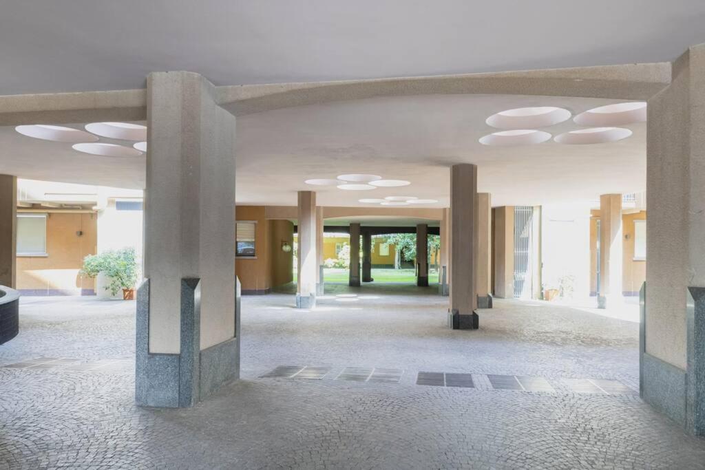 Apartamento Easylife - Elegance A Few Steps From Citylife Next To M2 Pagano