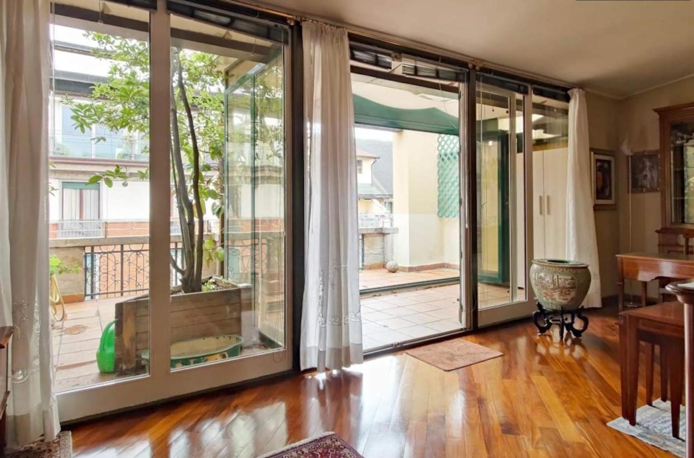 Apartment Elegante Attico Con Terrazza - Porta Venezia Milan