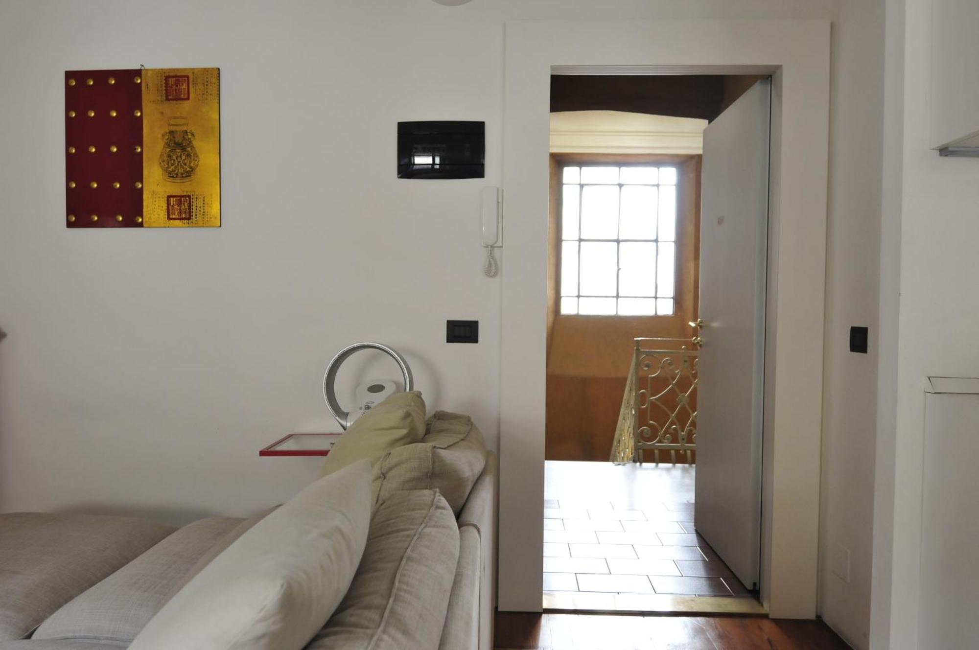 Apartment Antico E Moderno Al Centro Del Centro Di Milan