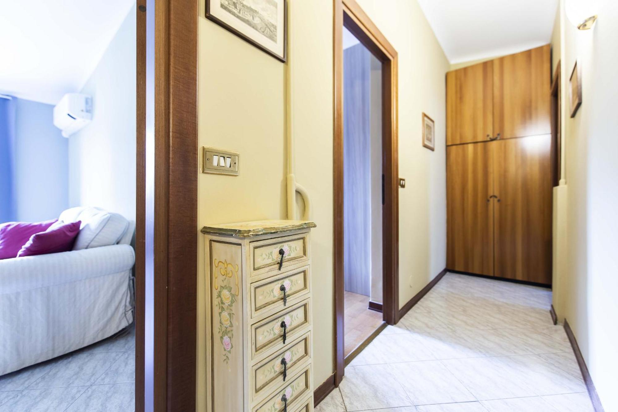 Castelfidardo 8 * Milan