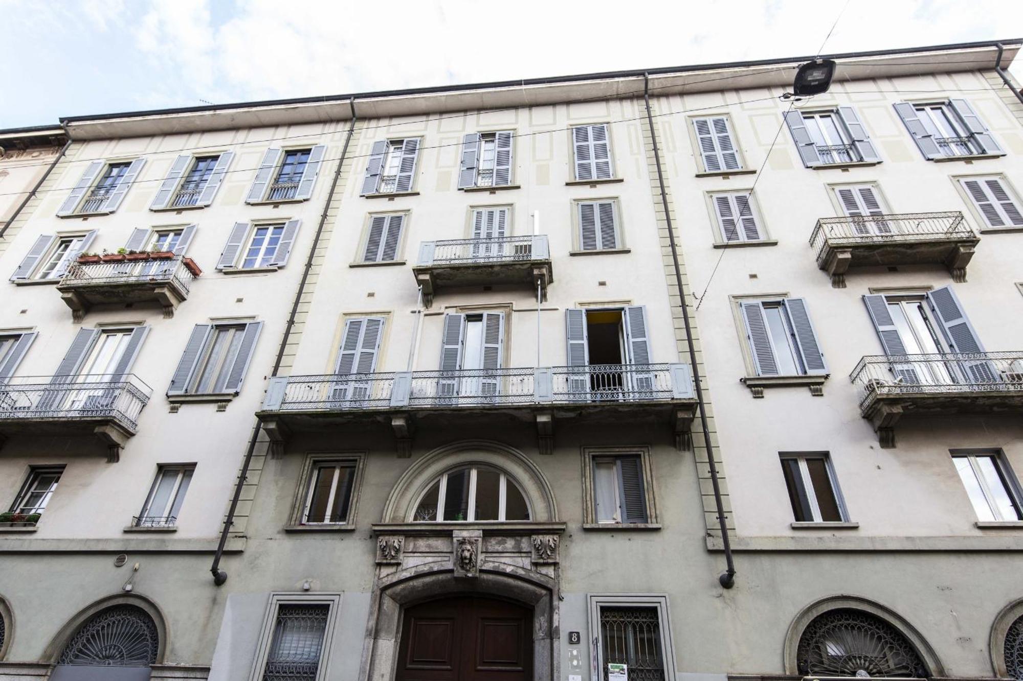 Castelfidardo 8 Milan