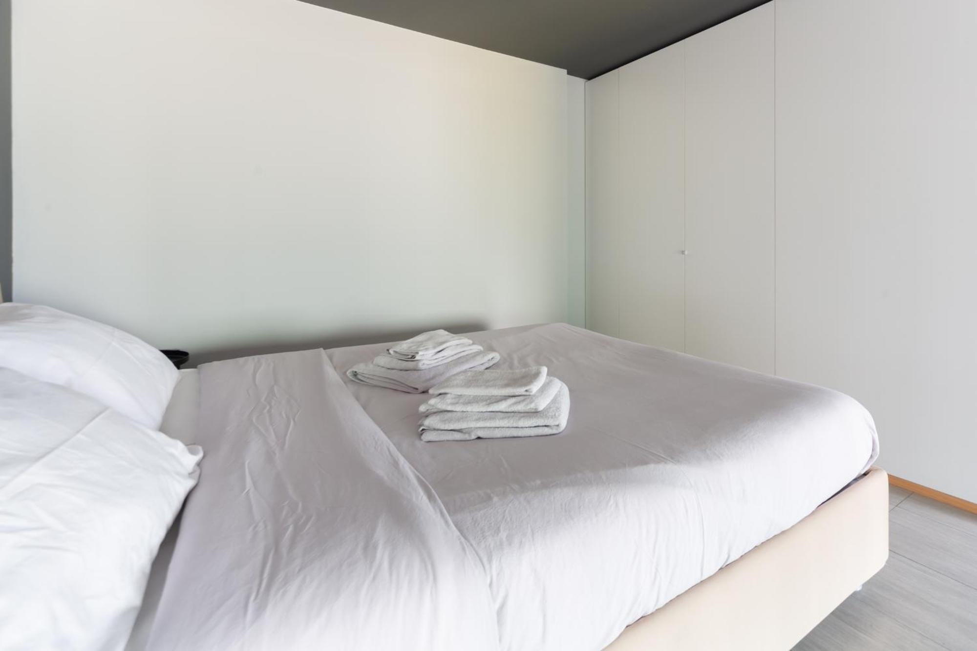 Apartment Design Loft In Navigli *