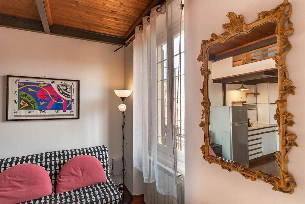 Navigli - Centro Vintage Apt - Movida&free Wifi Apartment