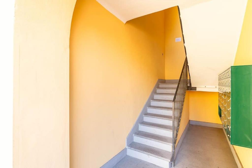 Navigli - Centro Vintage Apt - Movida&free Wifi Apartment