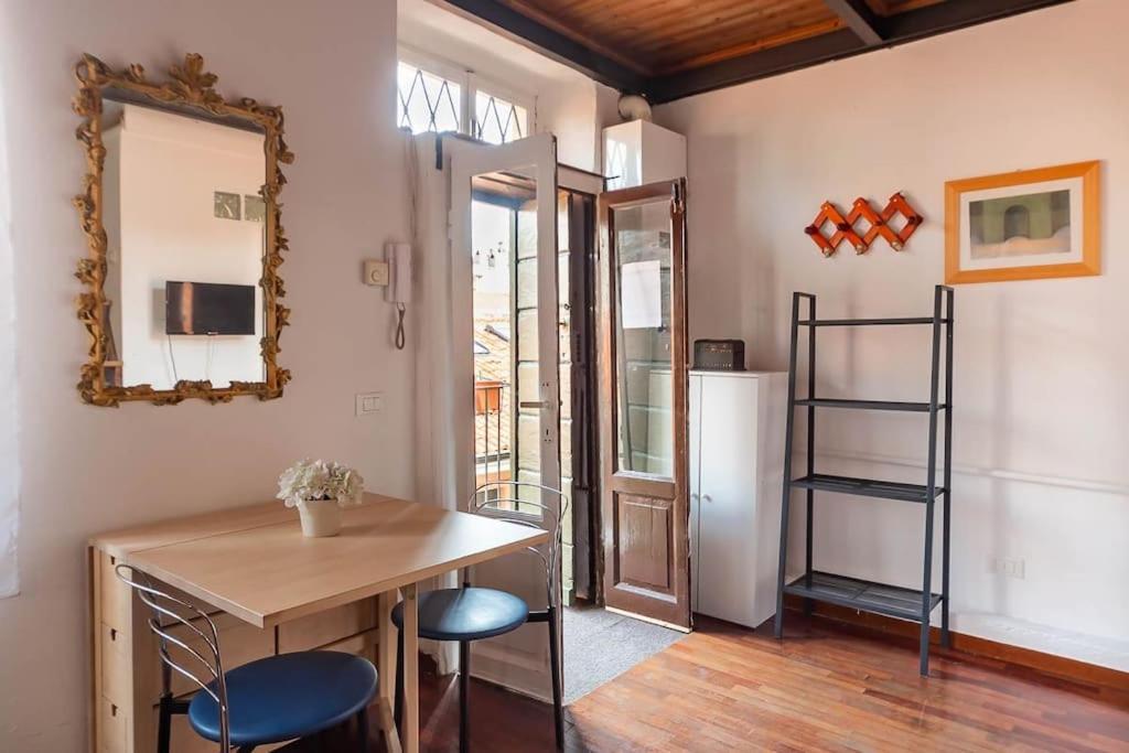 Navigli - Centro Vintage Apt - Movida&free Wifi Apartment Milan
