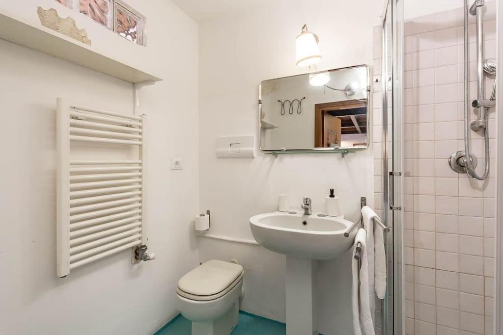 Navigli - Centro Vintage Apt - Movida&free Wifi Apartment Milan