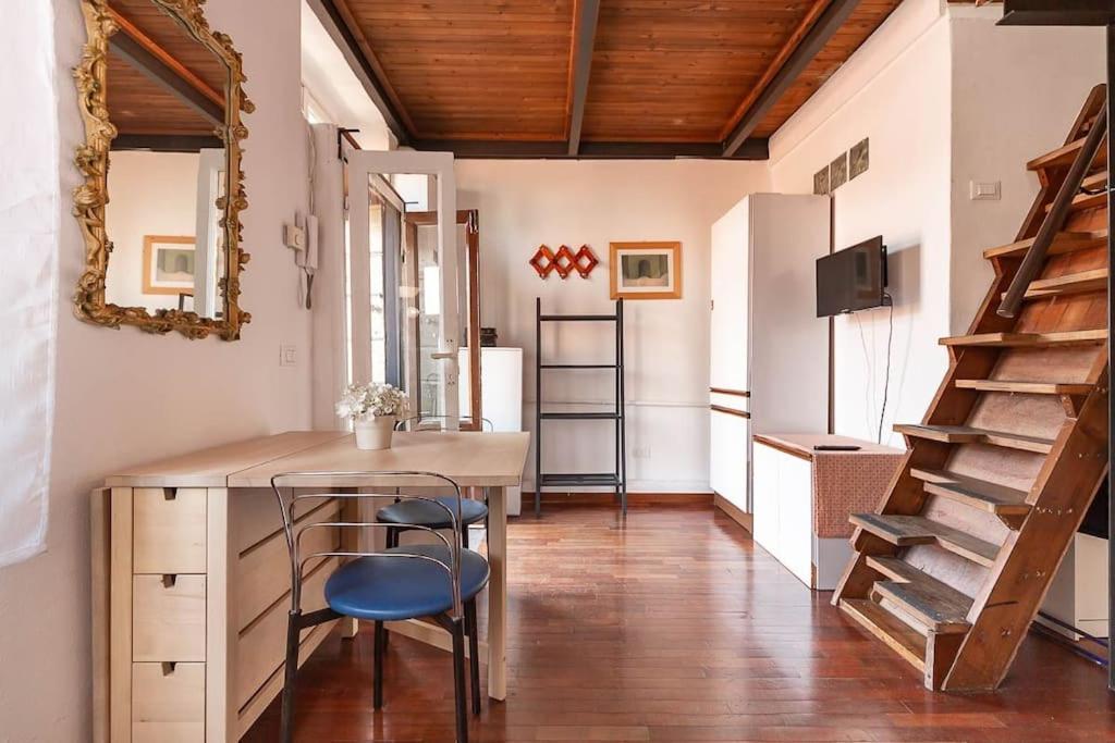 Navigli - Centro Vintage Apt - Movida&free Wifi Apartment Milan