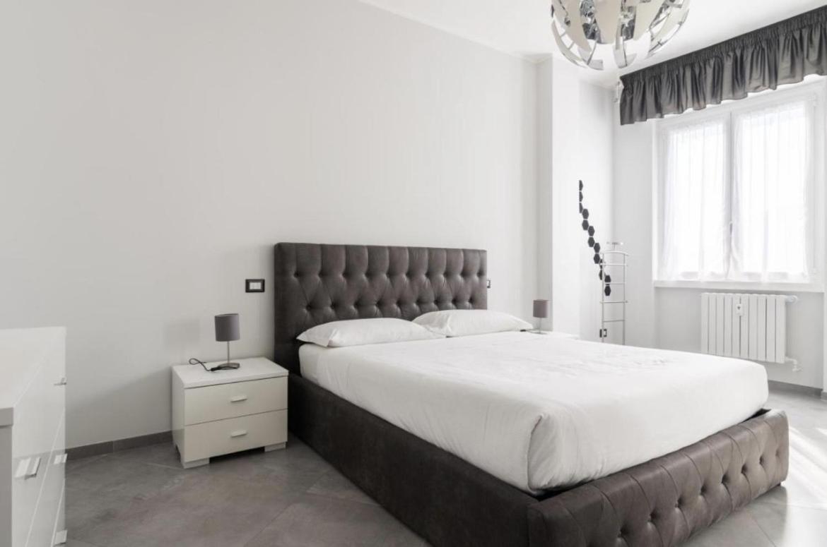 Luxury In Prada District Near Mm Brenta & Center - Ideal For Business Profiles Apartment Milan
