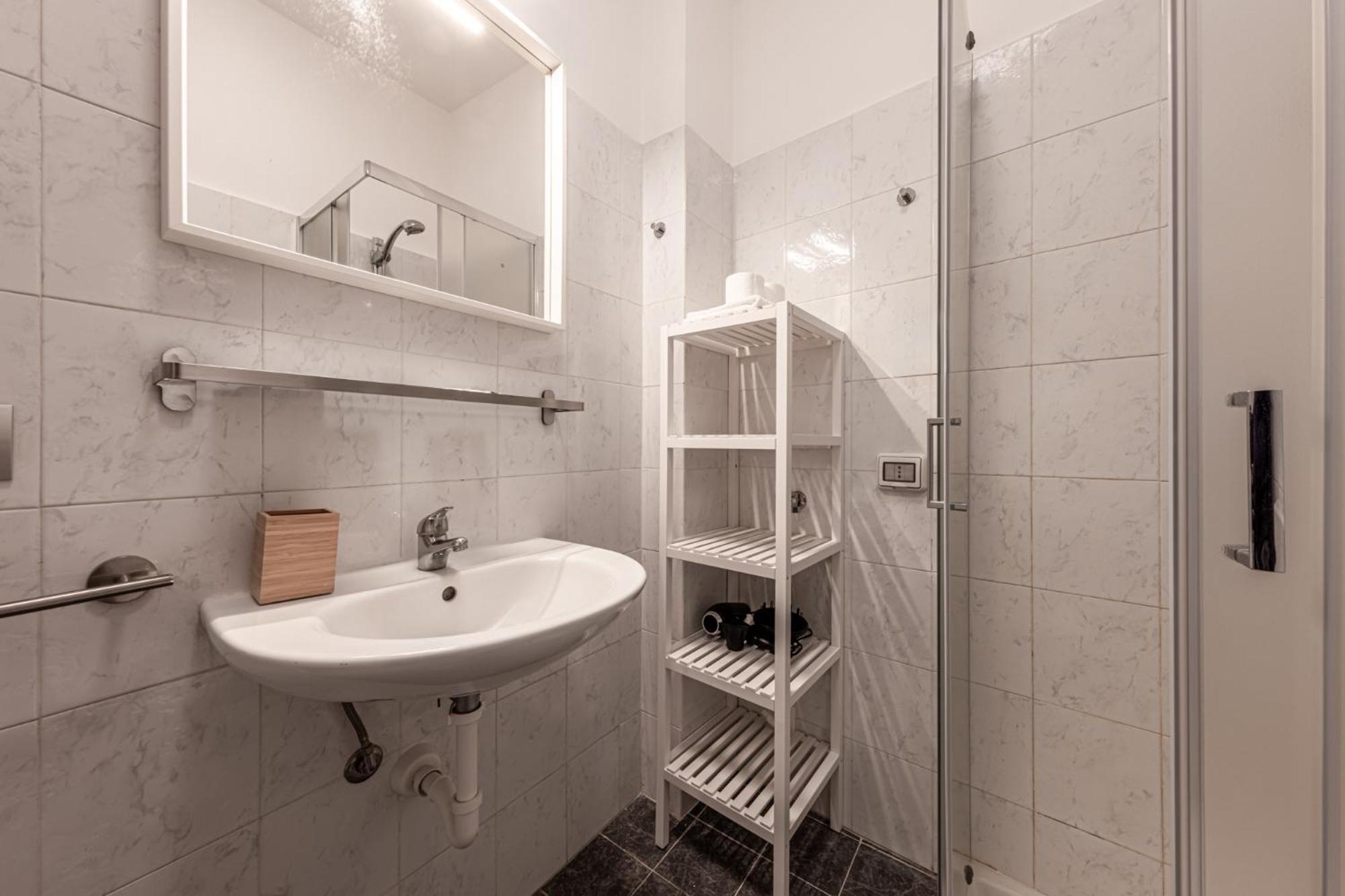 Apartment Duomo - Unione Charme Milan