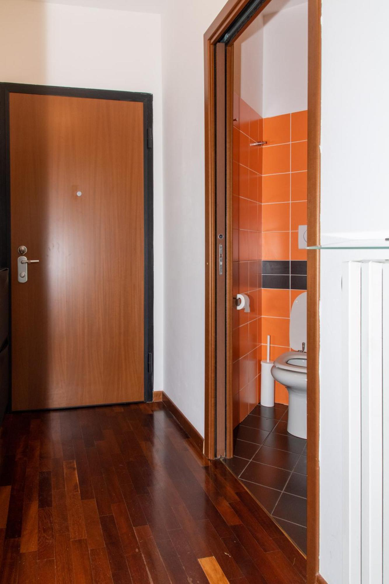 Apartamento 10 Minutes Duomo-elegant Milão