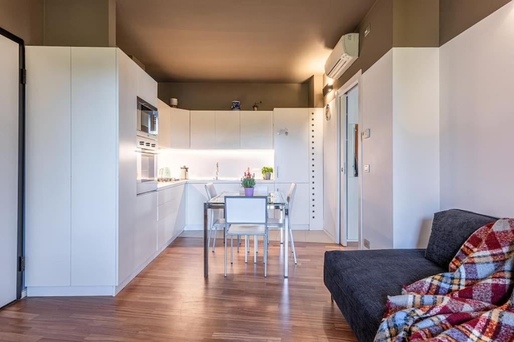 Fa44 - Lux Apt With Big Balcony & Modern Design -