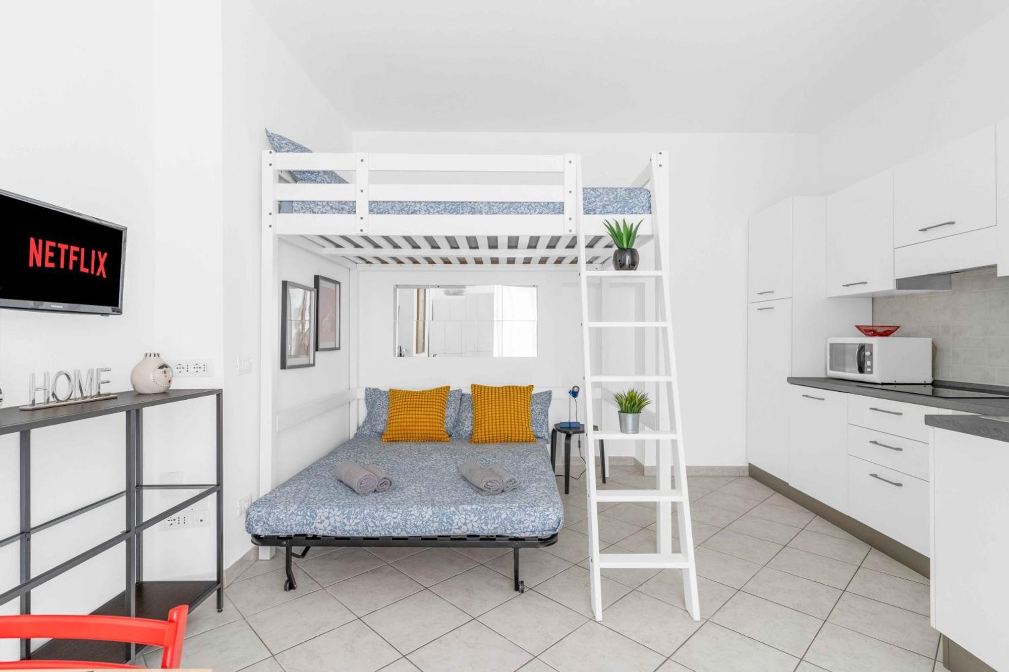 Le16 - Duomo-loreto - - Modern Apartment