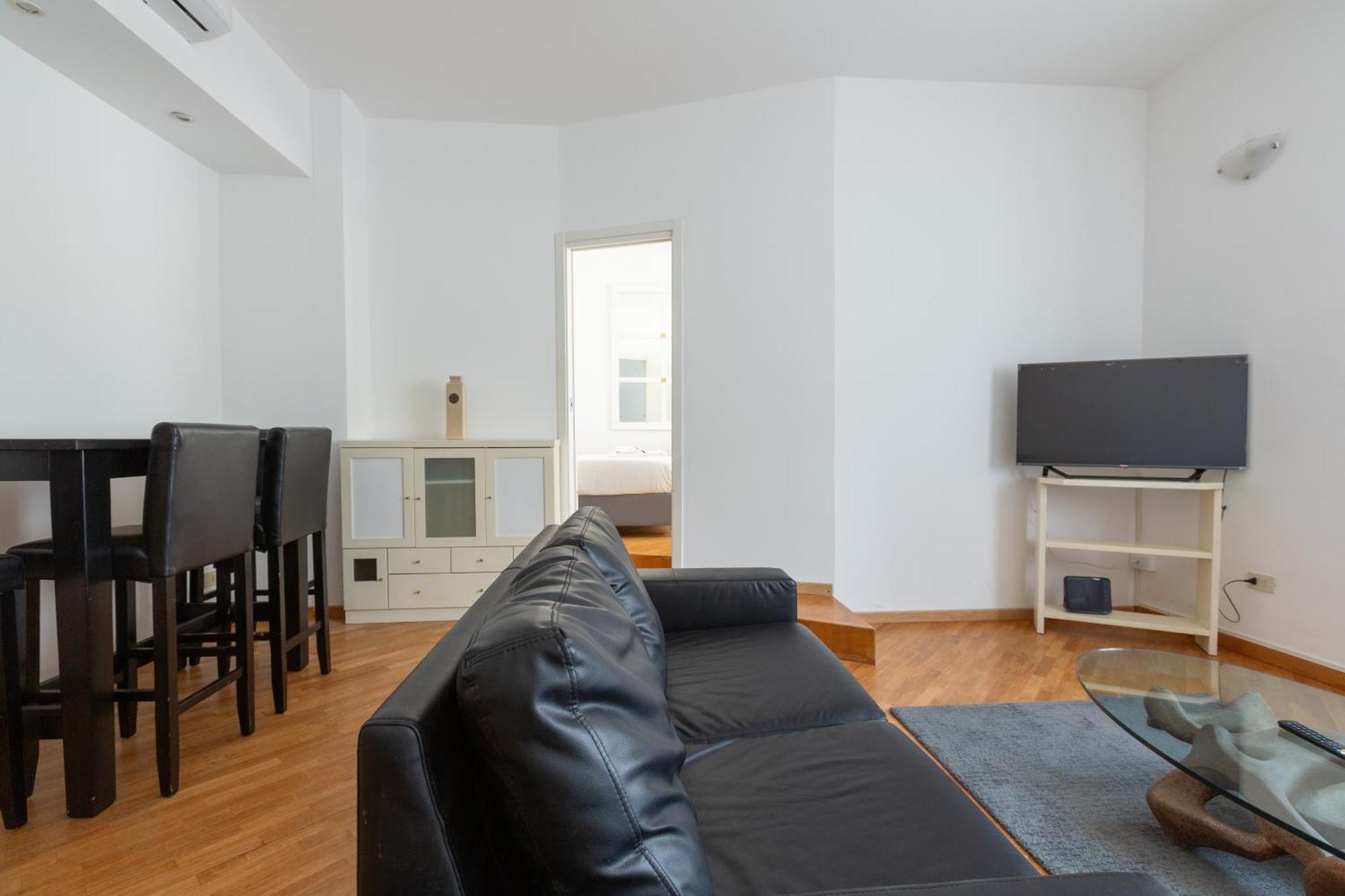Apartamento Lorenteggio Large Flat